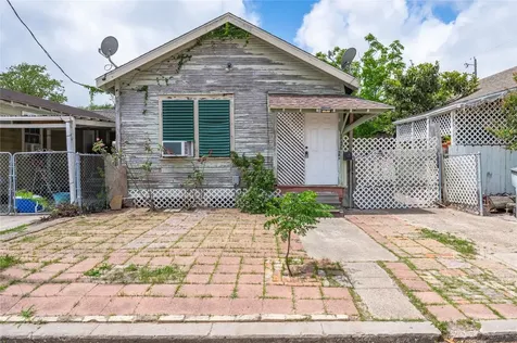 1217 54th Street Galveston TX 77551