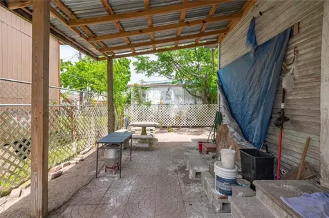 1217 54th Street Galveston TX 77551