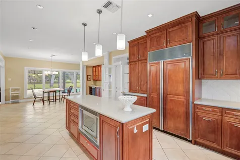 212 Teakwood Street Lake Jackson TX 77566