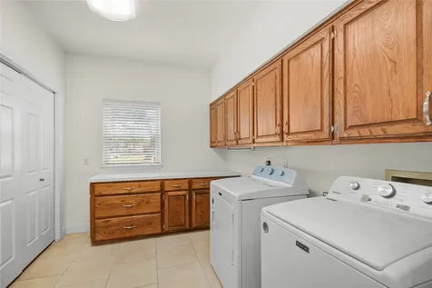 212 Teakwood Street Lake Jackson TX 77566