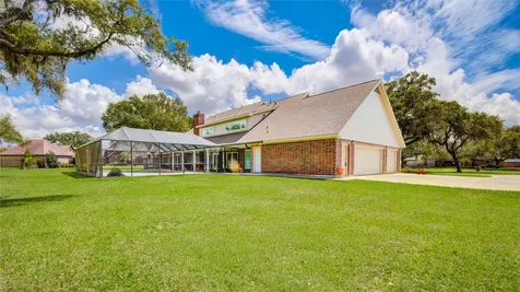 212 Teakwood Street Lake Jackson TX 77566