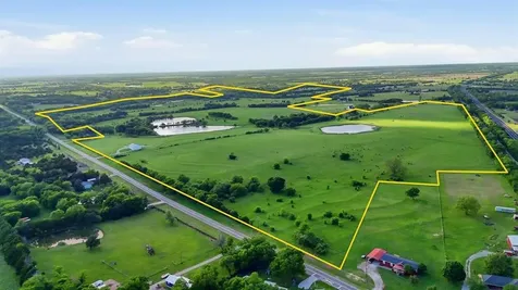 2301 Private Road 1179 Celeste TX 75423