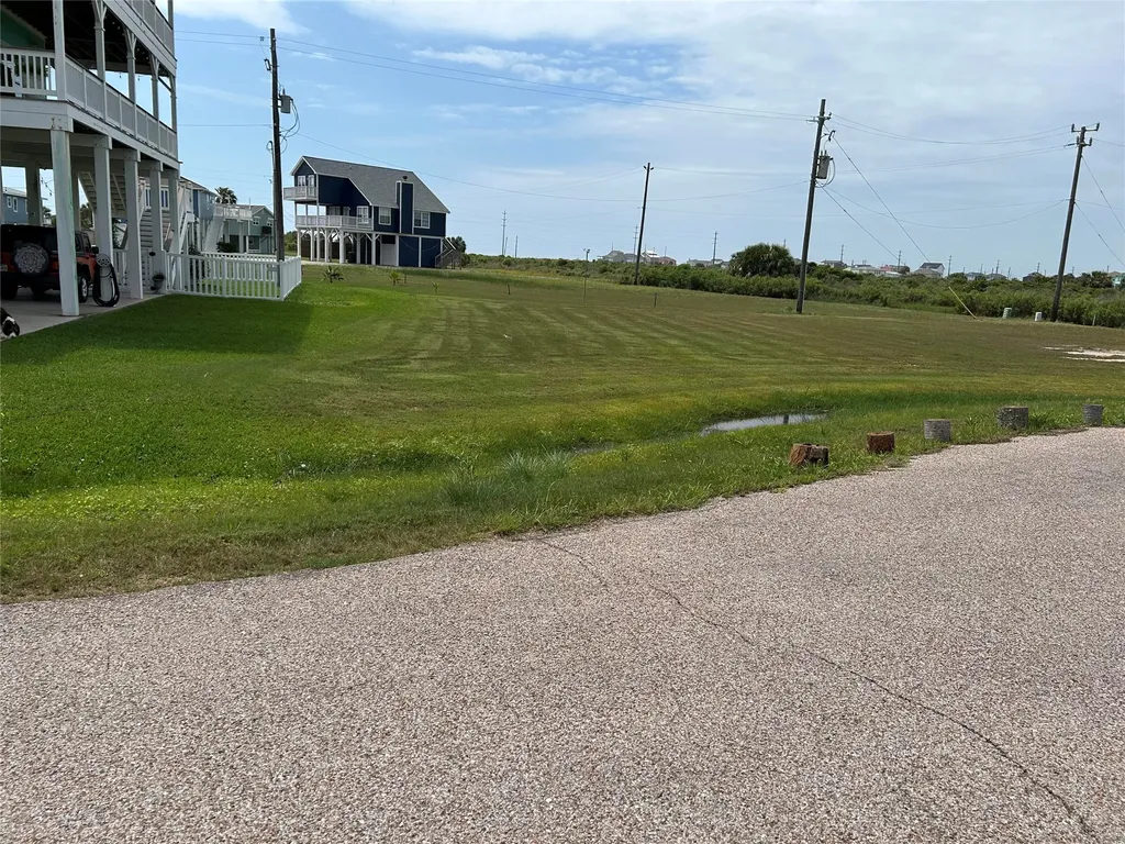 23191 Camino Street Galveston TX 77554