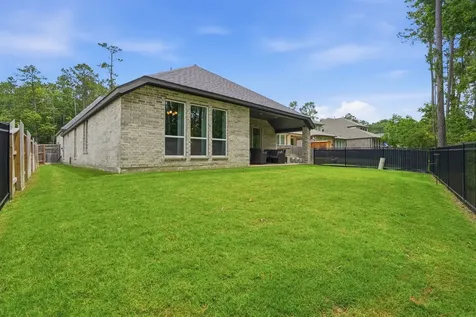 112 Pineview Cove Court Montgomery TX 77316