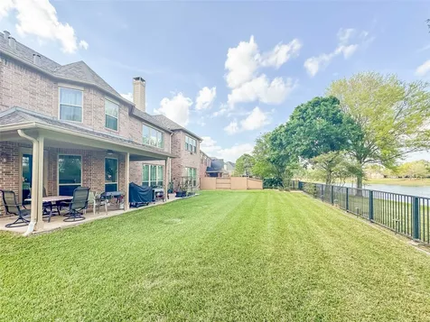 2305 Delta Bridge Drive Pearland TX 77584