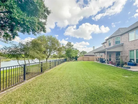 2305 Delta Bridge Drive Pearland TX 77584