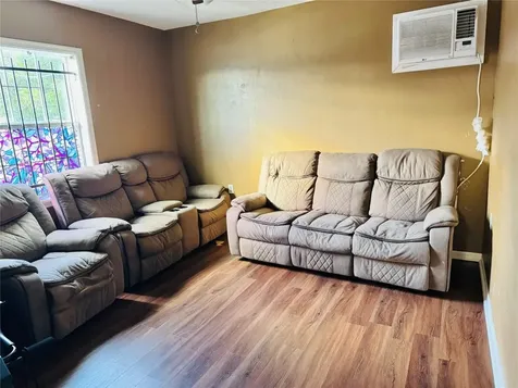 3414 Cochran Street Houston TX 77009