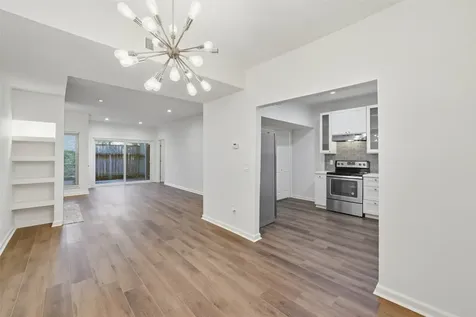 2100 Tanglewilde Street 625 Houston TX 77063