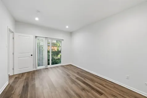 2100 Tanglewilde Street 625 Houston TX 77063