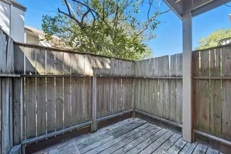 2100 Tanglewilde Street 625 Houston TX 77063