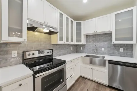 2100 Tanglewilde Street 625 Houston TX 77063