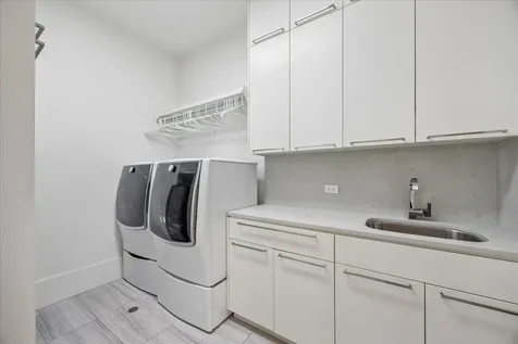 3814 Drake Street Houston TX 77005