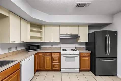 5206 Avenue P 1/2 Galveston TX 77551