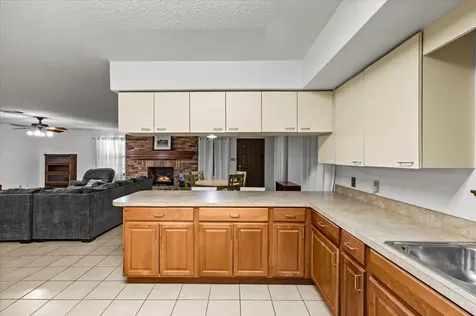 5206 Avenue P 1/2 Galveston TX 77551
