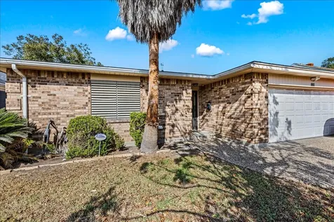 5206 Avenue P 1/2 Galveston TX 77551