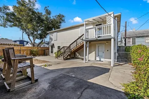 5206 Avenue P 1/2 Galveston TX 77551