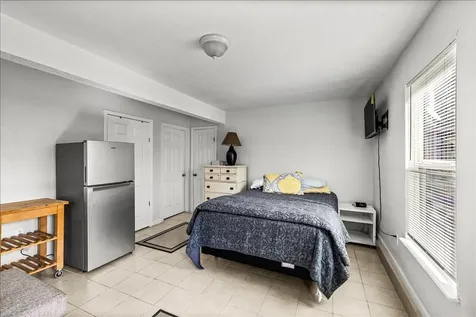 5206 Avenue P 1/2 Galveston TX 77551