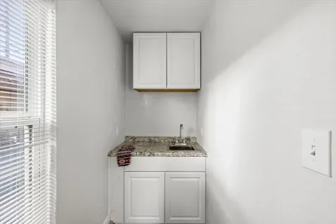5206 Avenue P 1/2 Galveston TX 77551