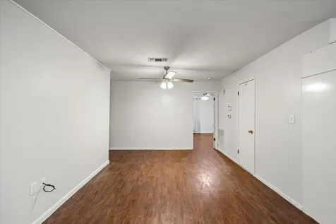 5206 Avenue P 1/2 Galveston TX 77551