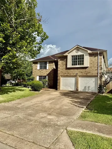 223 Almond Drive Lake Jackson TX 77566