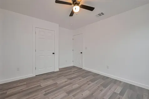 9005 Hilda Street Houston TX 77033