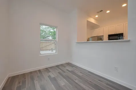 9005 Hilda Street Houston TX 77033