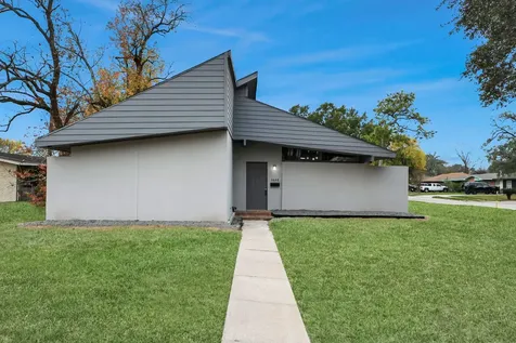 2626 Knotty Oaks Trail Houston TX 77045