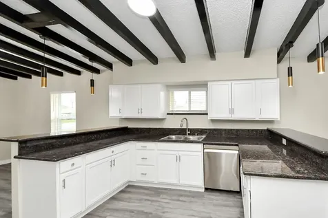 2626 Knotty Oaks Trail Houston TX 77045