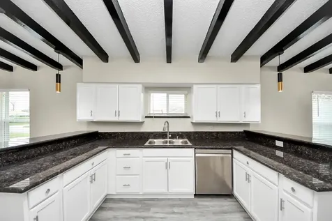 2626 Knotty Oaks Trail Houston TX 77045
