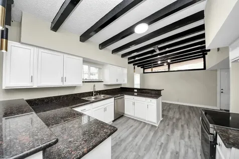 2626 Knotty Oaks Trail Houston TX 77045