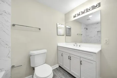 2626 Knotty Oaks Trail Houston TX 77045