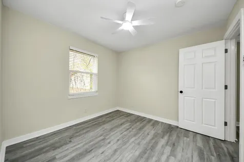 2626 Knotty Oaks Trail Houston TX 77045