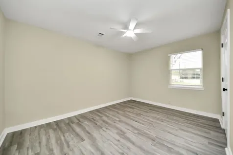 2626 Knotty Oaks Trail Houston TX 77045