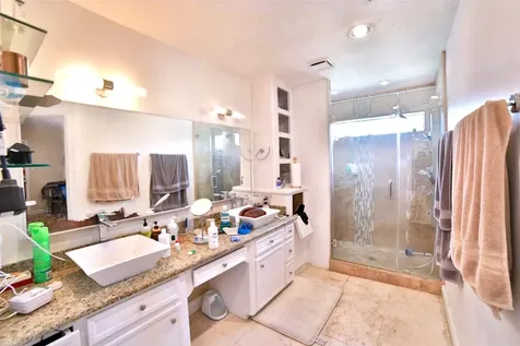 10318 Piping Rock Lane Houston TX 77042