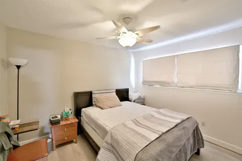 10318 Piping Rock Lane Houston TX 77042