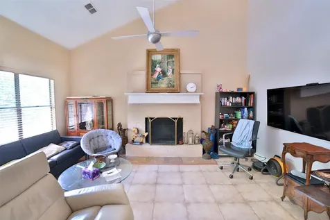 10318 Piping Rock Lane Houston TX 77042