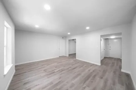 353 N Post Oak Lane 729 Houston TX 77024
