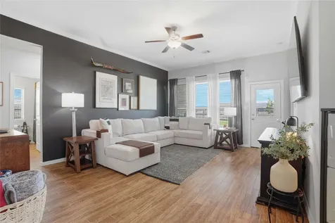 9218 Regan Way Mont Belvieu TX 77523