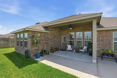 9218 Regan Way Mont Belvieu TX 77523