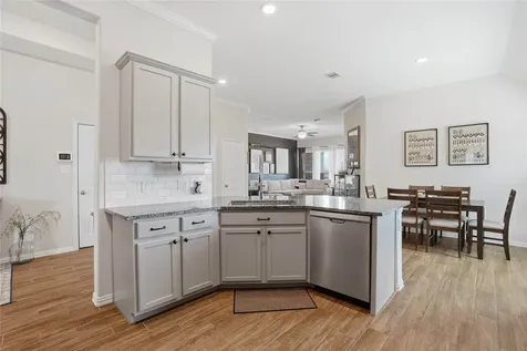 9218 Regan Way Mont Belvieu TX 77523