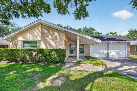 11230 Huggins Drive Houston TX 77035