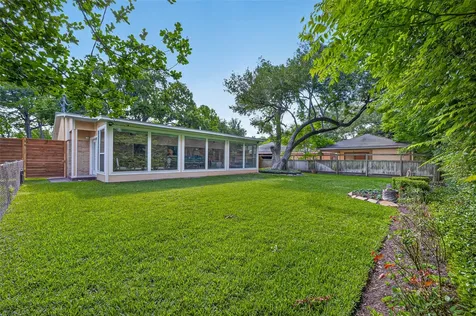 11230 Huggins Drive Houston TX 77035