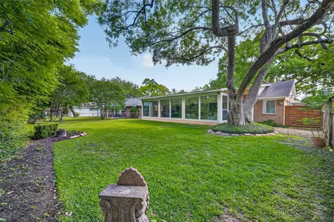 11230 Huggins Drive Houston TX 77035