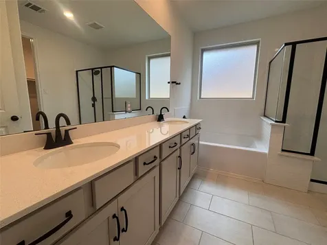 7823 Jade Crest Drive Angleton TX 77515