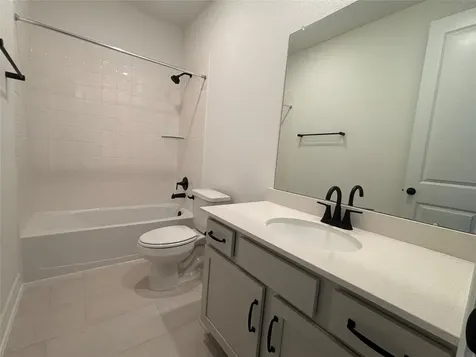 7823 Jade Crest Drive Angleton TX 77515