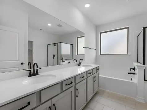 7823 Jade Crest Drive Angleton TX 77515