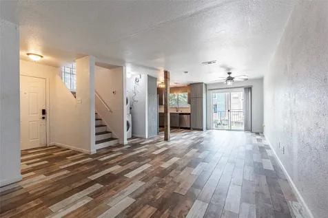 18515 Egret Bay Boulevard 1301 Webster TX 77058