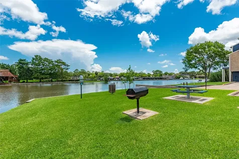18515 Egret Bay Boulevard 1301 Webster TX 77058
