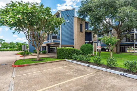 18515 Egret Bay Boulevard 1301 Webster TX 77058