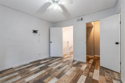 18515 Egret Bay Boulevard 1301 Webster TX 77058